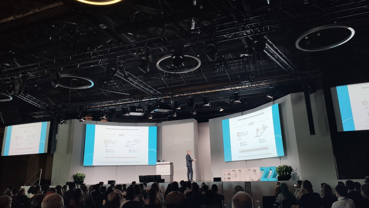 Highlight of the day one at Lindau Nobel laureates meeting in chemistry:

A amazing talk by Sir David MacMillan, who has received a 2021 Nobel Prize "for the development of asymmetric organocatalysis".

#LINO2022