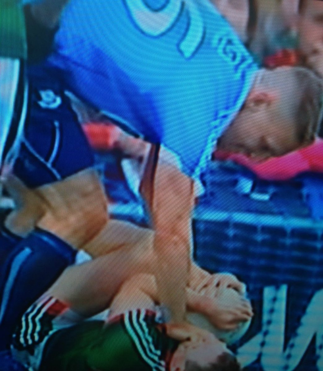 DerekBrosnan's tweet photo. @PFF_Barry Agree with a huge ban for any eye-gouging.
Just a pity that when Dublin do it, it's completely brushed under the carpet... #sundaygame #galwaygaa #Galway #GALvARM #ArmaghGAA #armagh #GAA https://t.co/tSTkPJizZR
