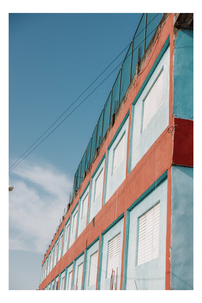 DillonWehde's tweet photo. Belize is amazing. Spent tons of time with locals exploring some of their homes and neighborhoods. Although i am working for a charity and have to capture some of the bad aspects of the country, i wanted to capture some of the amazing color and life that i could see too. https://t.co/uouFMAgzxH