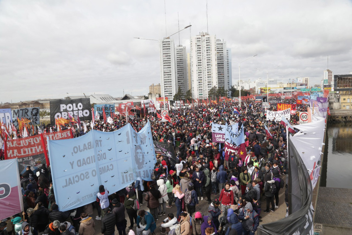 tiempoarg's tweet photo. Por Maxi y Darío: “condena a los responsables políticos y autores intelectuales” . https://t.co/xYDLV0y07Z https://t.co/fYJ3YD7sxO