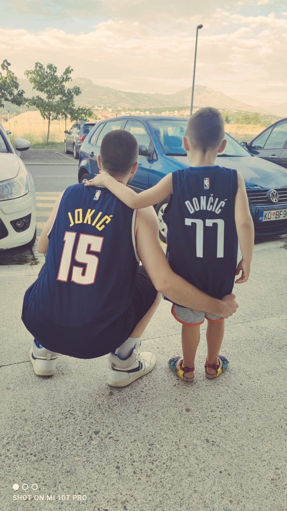 DraskoMilacic's tweet photo. #FatherAndSon #nikolajokic #lukadoncic #denver #nuggets #DallasMavs #nba #MVP #thenextmvp @luka7doncic javi se kad dodjes u PG 😉 https://t.co/Ikkr8AobD6