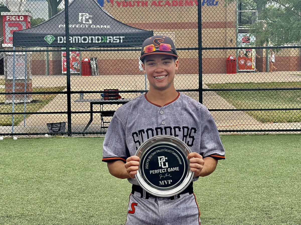 PG_OhioValley's tweet photo. 2022 15U WWBA Ohio Valley Select Invitational #OVSelect
🥇Champions: Stoppers Elite 15U (IL)
🥈Runner-Up: @HitmenOhio
🏅MVP: Juan Ledezma
🏅MVPitcher: Keegan Luxem https://t.co/vEwV1kWgmP