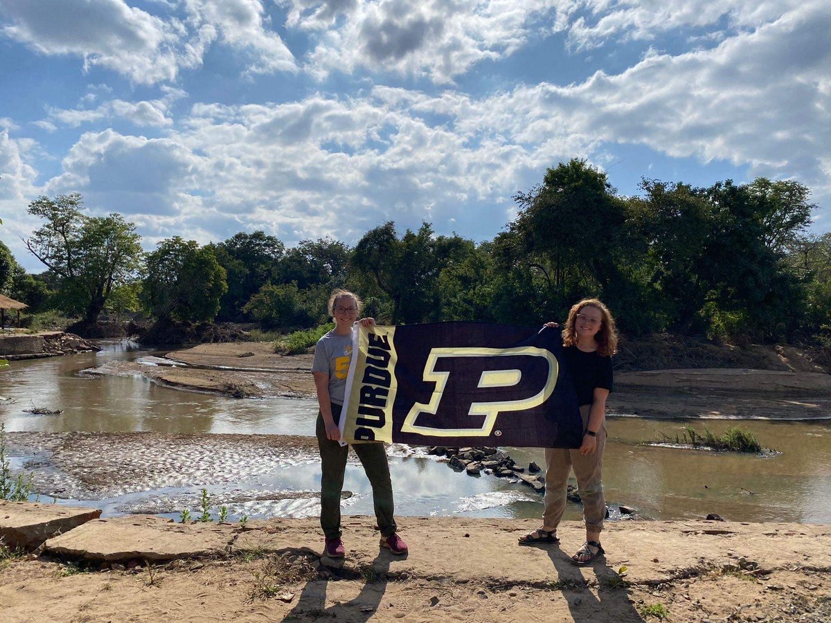 pucvm's tweet photo. Keep the adventures coming! DVM students Maggie Pritchett and Katie Butois interned with @malawiwildlife!
#beapurduevet #purduecvm #purduedvm #purduestudents #summerexternships
@BoilersAbroad @LifeAtPurdue https://t.co/sGeXmUMPXR