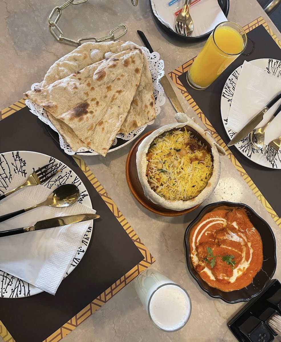 سلسلة ثريد لأجمل الاماكن في الرياض للي يحبون الهدوء والروقان وبعيدا عن الأزعاج❤️

📌ثبتوها في المفضلة...