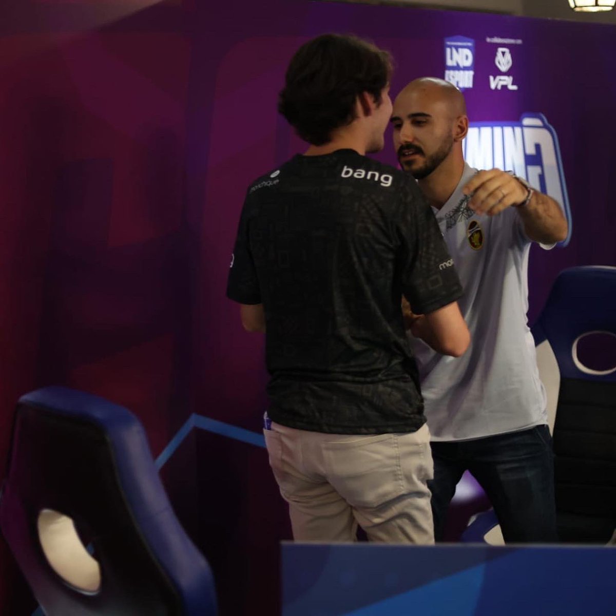 LND Esport (@lndesport1) on Twitter photo 🏆 Triplete <a href="/OstiamareESP/">Ostiamare Esports</a>! Dopo la #eSerieD e la #eCup, vince anche la #eSelis <a href="/VPLItaly/">VPL Italy 🇮🇹</a> battendo 1-0 la <a href="/TernanaOfficial/">Ternana Calcio</a>.
#GamingWeekLND 🏆 Triplete <a href="/OstiamareESP/">Ostiamare Esports</a>! Dopo la #eSerieD e la #eCup, vince anche la #eSelis <a href="/VPLItaly/">VPL Italy 🇮🇹</a> battendo 1-0 la <a href="/TernanaOfficial/">Ternana Calcio</a>.
#GamingWeekLND