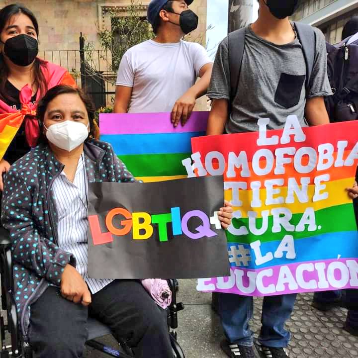 marycarr09's tweet photo. #MesDelOrgullo 🏳️🌈 / El Sábado 25 se realizó el #pride202 que inicio sobre la séptima avenida de la zona 4, dirigió a la plaza de la zona 1, dónde participación cientos de la comunidad diversa con más de 28 carrosas en la edición número 20, dedicada a denunciar la violencia, https://t.co/K6UViu35S9