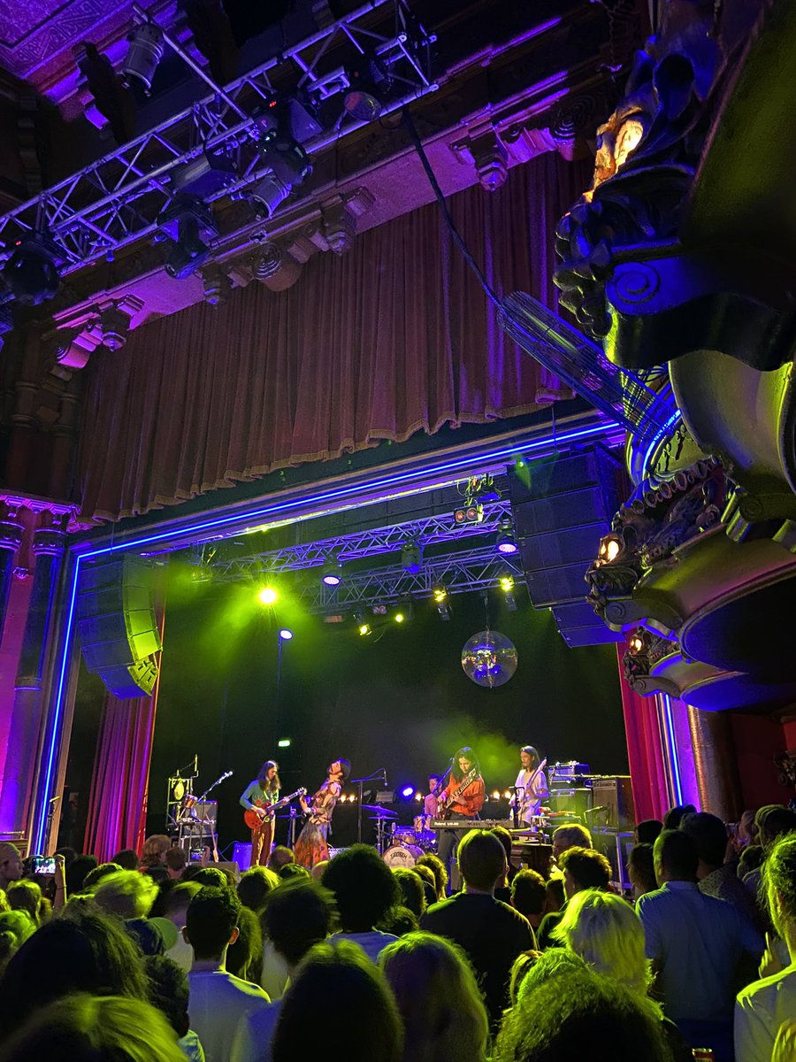 Right now you’re probably thinking: “There aren’t enough photos of Japanese psych bands on my timeline.” Luckily for you I went to see the amazing <a href="/kikagaku_moyo/">Kikagaku Moyo/幾何学模様</a> tonight: