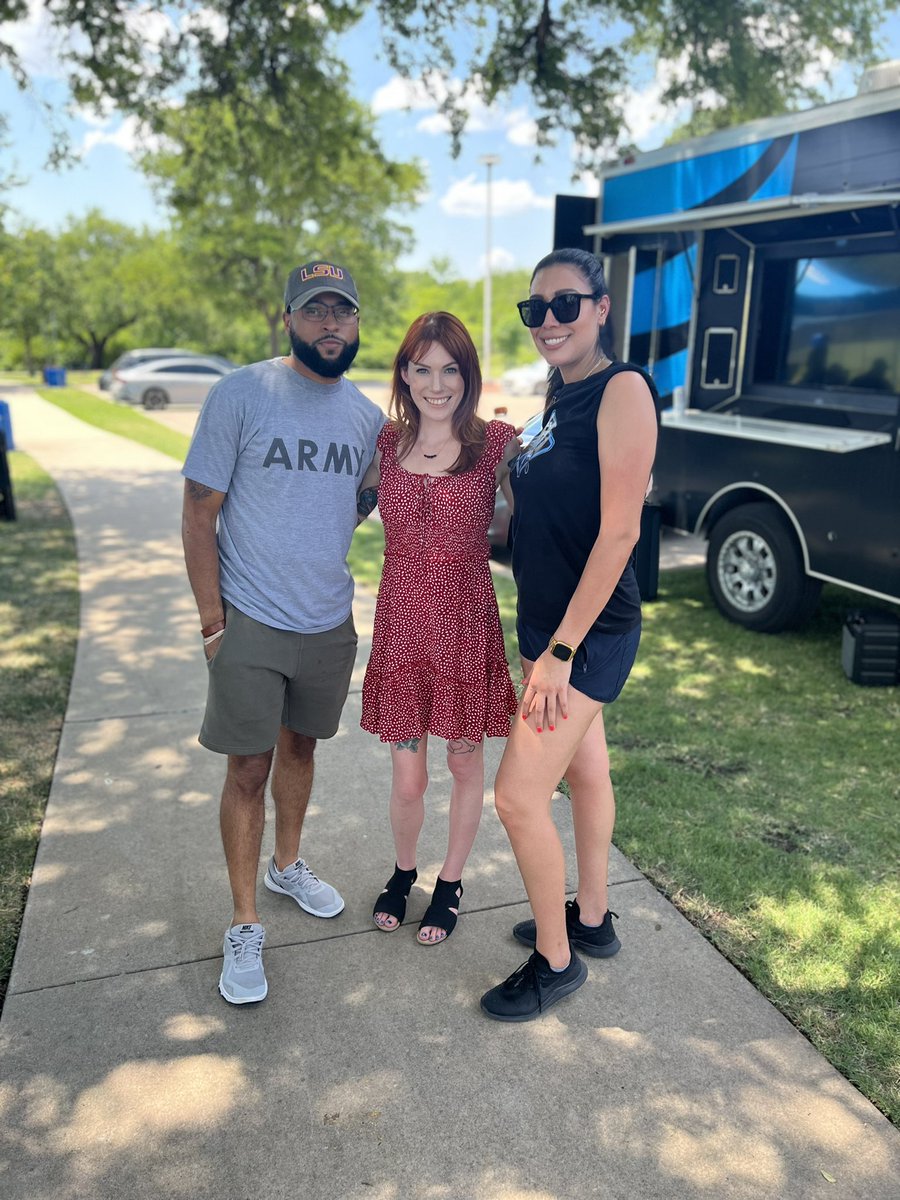 Amanda_K_Romero's tweet photo. Whether it was a day.. A week.. A month or two.. Or a year..
We are now connected forever. 

Grateful to have been chosen as their leader. Never underestimate the way you can impact another person. Y'all impacted me.

Not goodbye @IHXTexfactor - just see you again! https://t.co/cohiO7SdUi