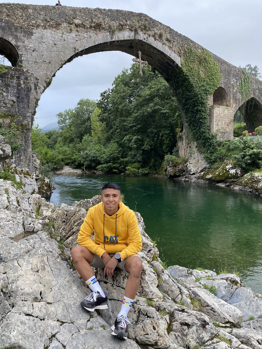 Jorgemontano8's tweet photo. Buen finde por Cangas de Onis 😉 https://t.co/L8HsYyhTMh