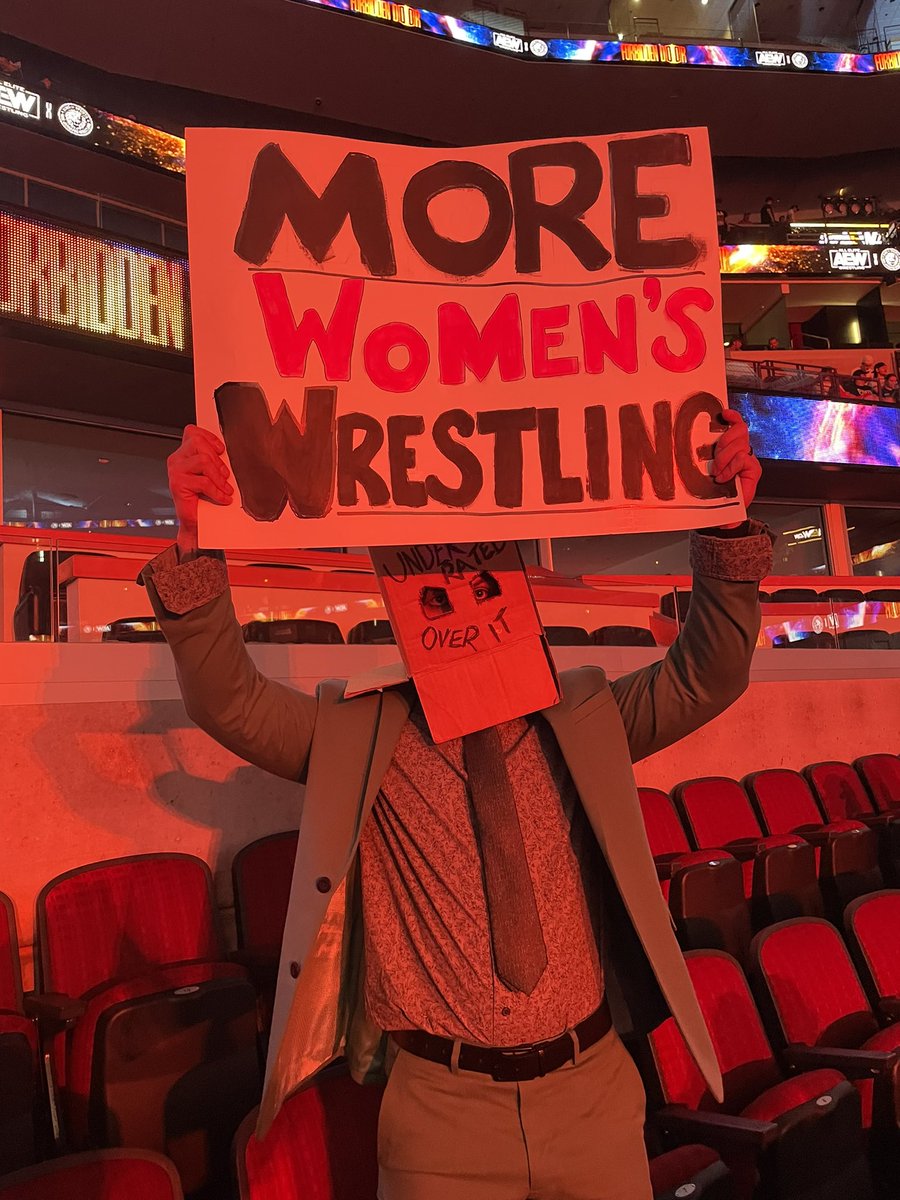 dothemovepod's tweet image. @TheKipSabian agrees!!! @AEW #DoTheMove