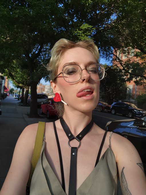 1 pic. be gay, do drugs, donate to an abortion fund https://t.co/IIrbklQgA5
