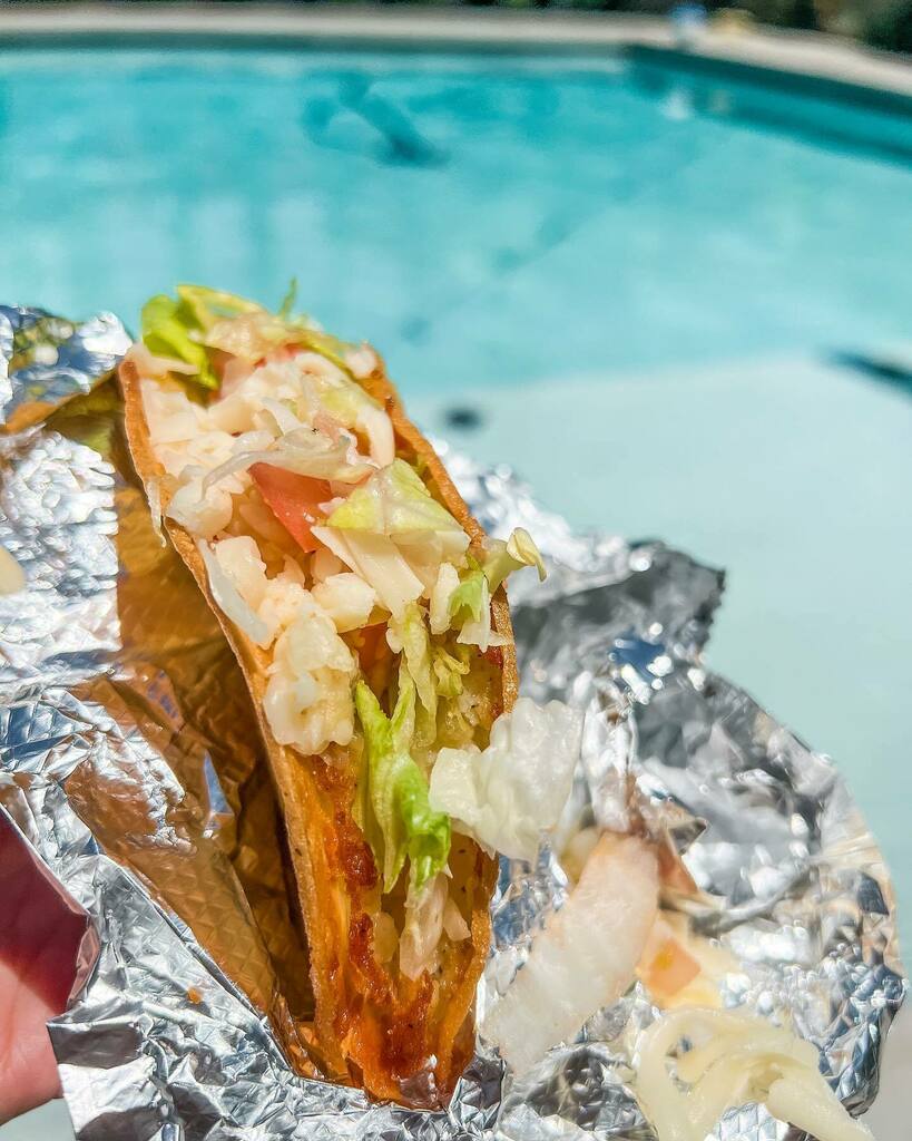 Summer 2022: Tacos 🌮 &amp; Pool time 🏊‍♀️ 

What are your summer plans?

🌮 📍 Rosaritos, Pasadena, CA

•••••
#tastyitinerary #tastypasadena #tastyitineraryeats #tacolover #pooltimefun🏊 #sundayvibes☀️ #summer2023 #poolsidevibes☀️💦 #tacosandchill #summe… instagr.am/p/CfSSiCBPh7l/