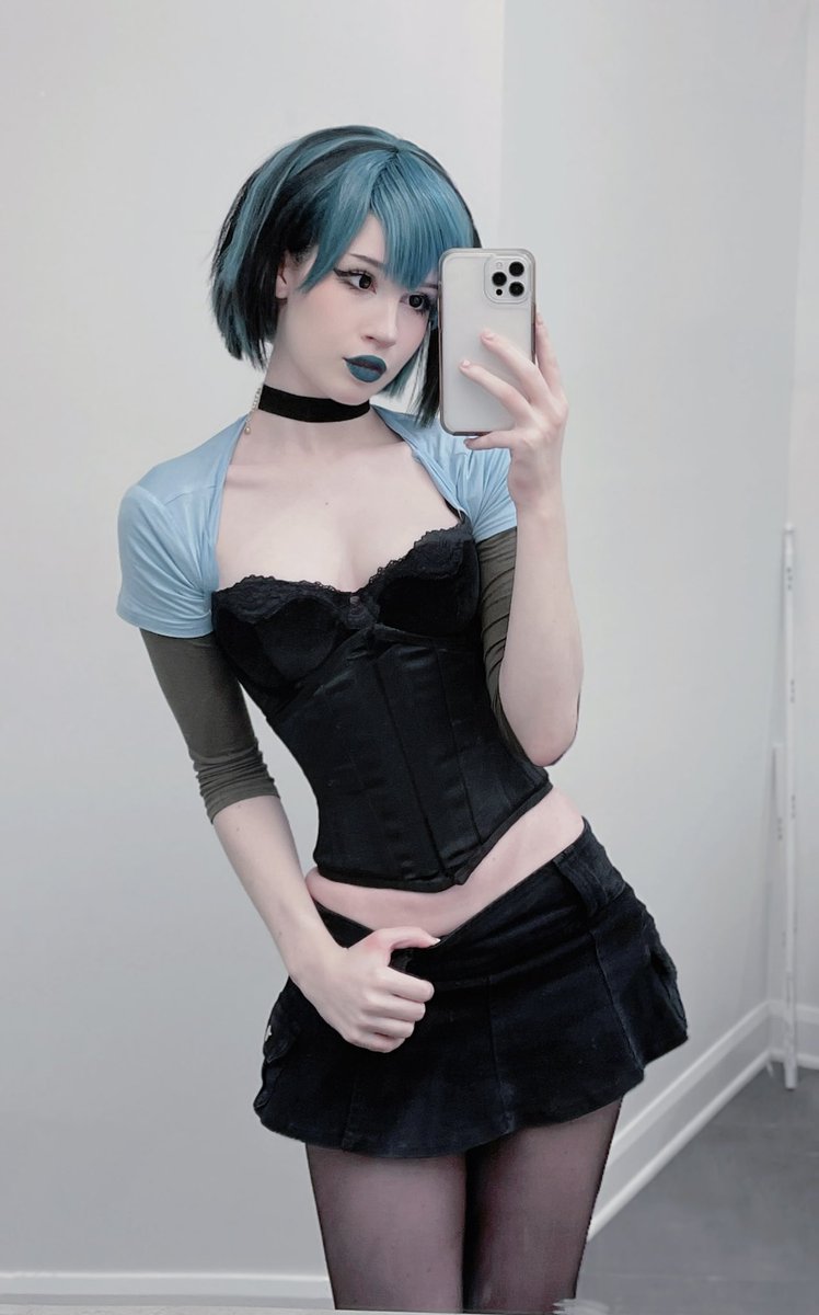 nora 🌱 tweet media