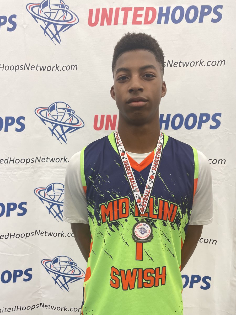 United Hoops LEADERS... Brandon Tennon led Mid Illini Swish with 22 pts in their semi-final win over HOI 8th.