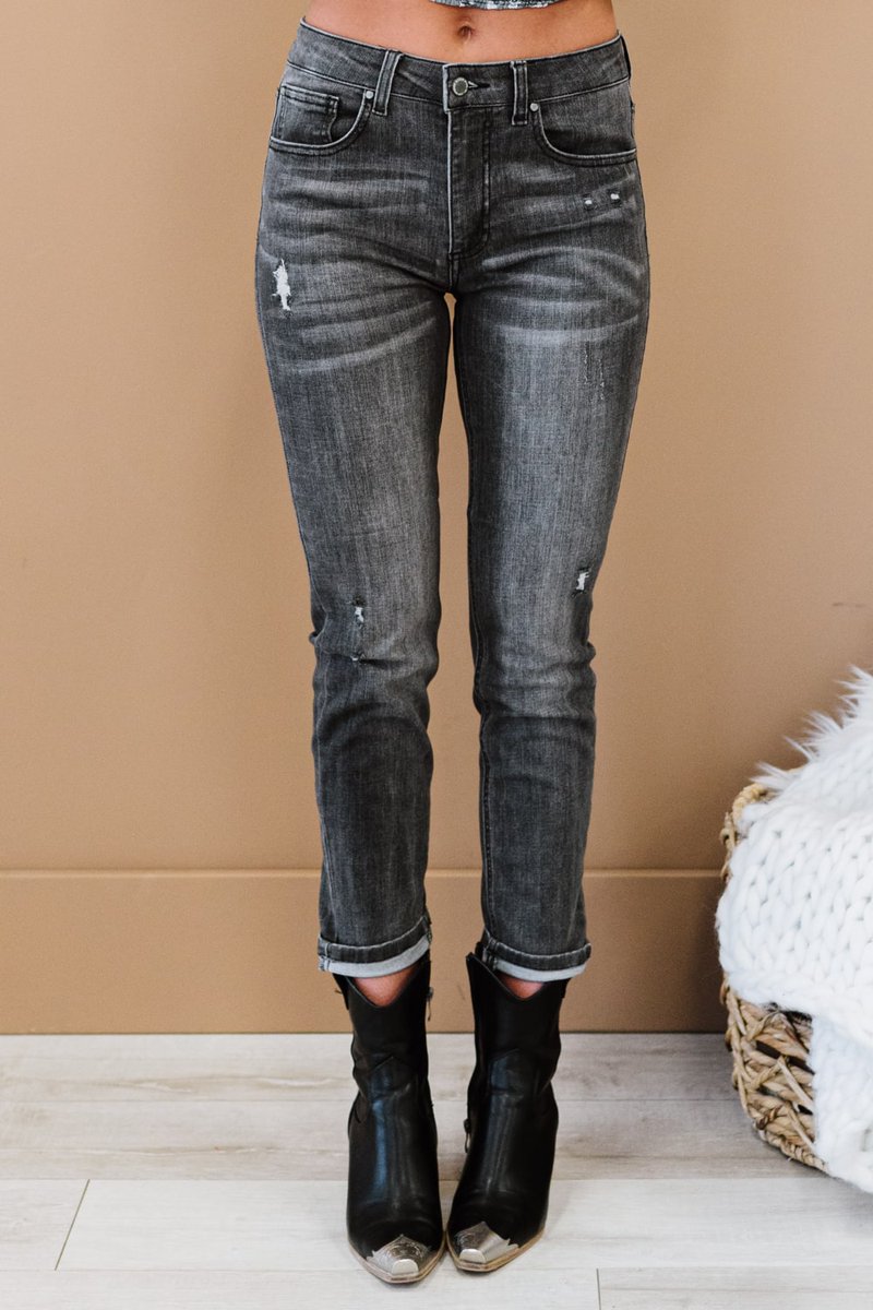 OhEmGeeBoutique's tweet photo. 15% off your order with code Summer15
RISEN Guess What? Mid-Rise Distressed Jeans 
$48
 
https://t.co/AdqCnXgPRk 

#distressed #trendsi #pants #bottoms #inseam #newbottoms https://t.co/FTvJgJjfR7