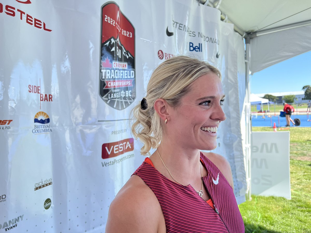 Devin_Heroux's tweet photo. NEWMAN IS BACK 

@alysha_newman94 wins the women’s pole vault national championship, clearing 4.40 metres for gold. Her fourth national title.

After spending much of last season recovering from a concussion, she’s now brimming with confidence going into worlds next month. https://t.co/JwqB5gmkPW