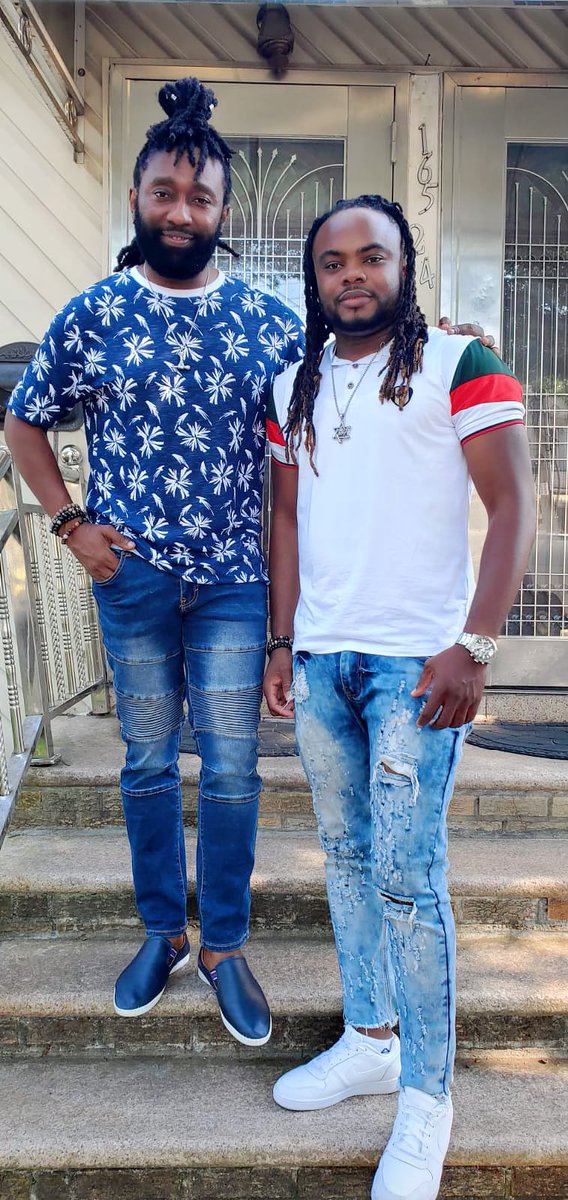 djazz_la's tweet photo. Nou travay nan Rèd-la 
Yon pè chantè 🙏🏽🍁🙏🏽🍁 https://t.co/f9AvO85m7o