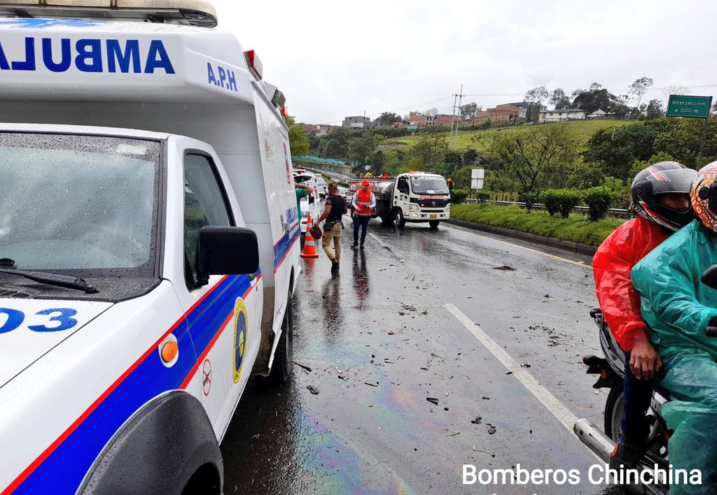 Bomberos Chinchiná tweet media