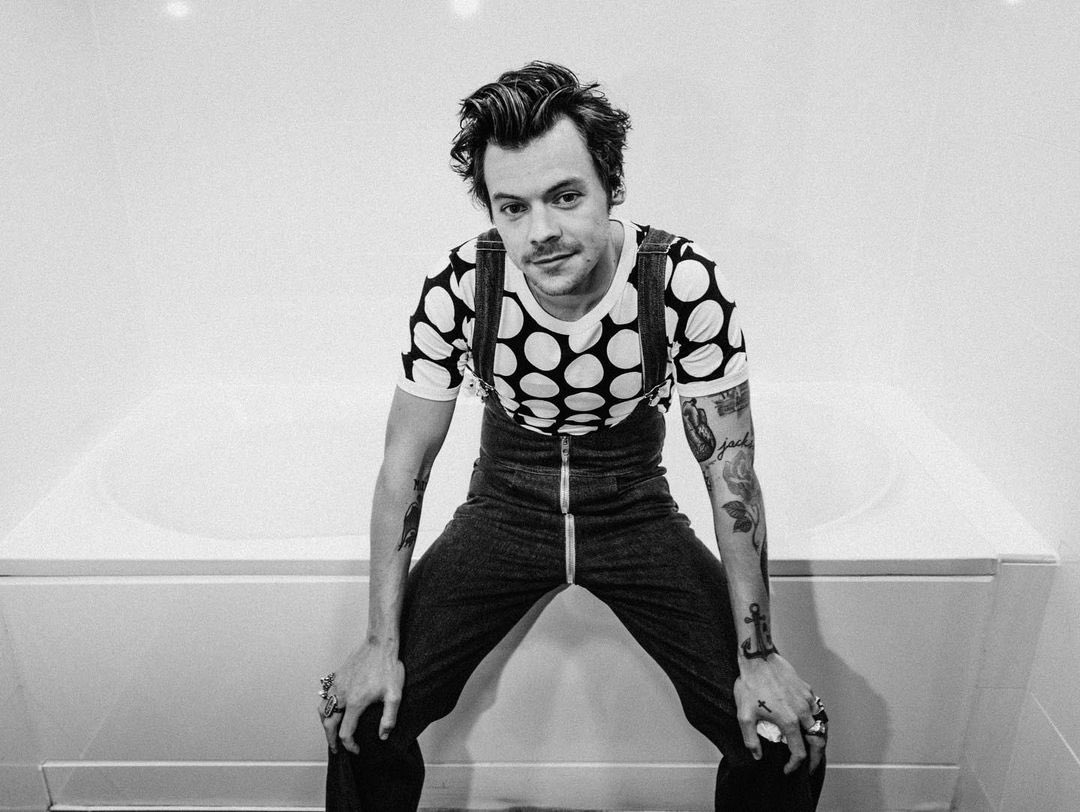 harryupdates__'s tweet photo. #AsItWas がSpotifyで8億回再生を突破🎉

8億回再生に到達するまでの期間がSpotify史上最速のソロ曲です。

📸: Anthony Pham https://t.co/JKjgSgC8xc