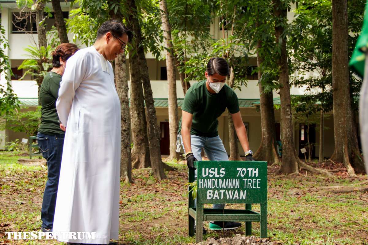 TheSpectrumUSLS's tweet photo. The 68th Handumanan Tree was a Bugnay sapling while the 69th and 70th were Batwan sprouts.
#70thHandumananWeek
#DreamForward https://t.co/DD4JvQ2z40