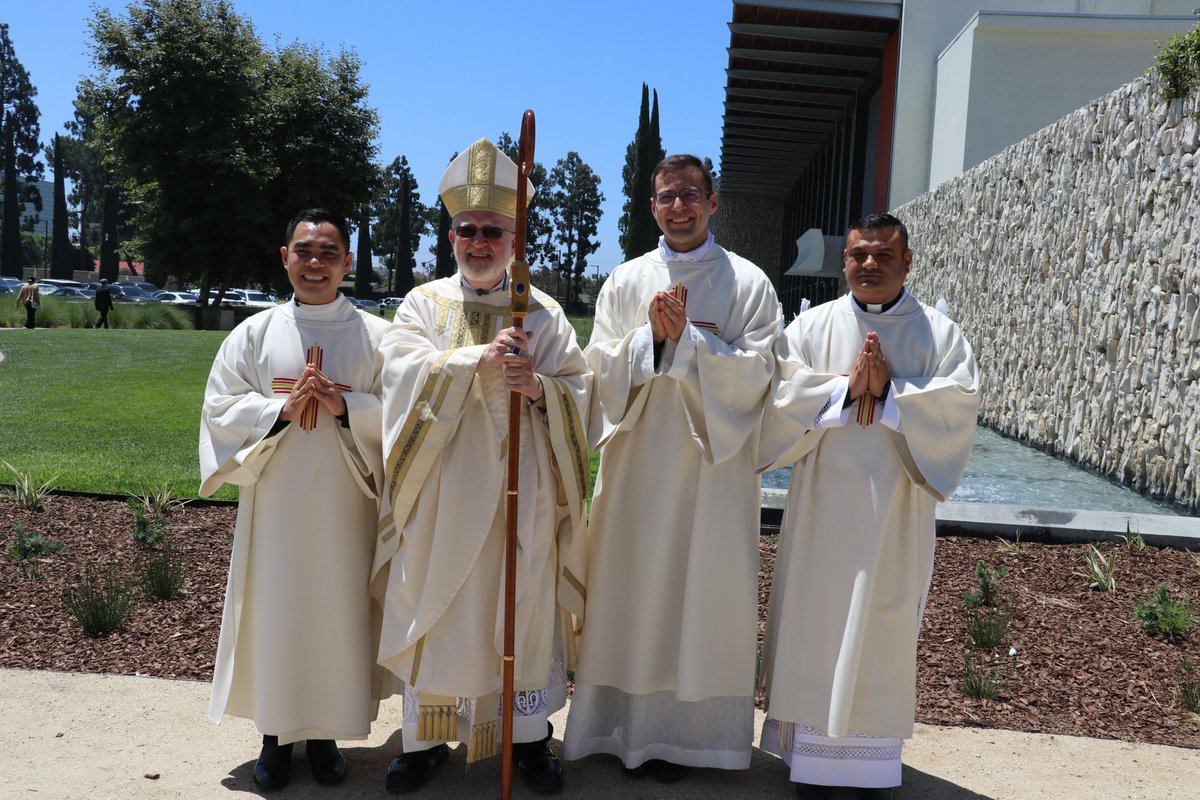 <a href="/OCObispo/">OCObispo</a>
Tres nuevos diáconos fueron ordenados el 25 de junio en la Catedral de Cristo, en la Diócesis Católica Romana de Orange. Ellos son: Ian Michael Gaston, Jesús David Moreno Noriega y Benjamin Minh Nguyen.