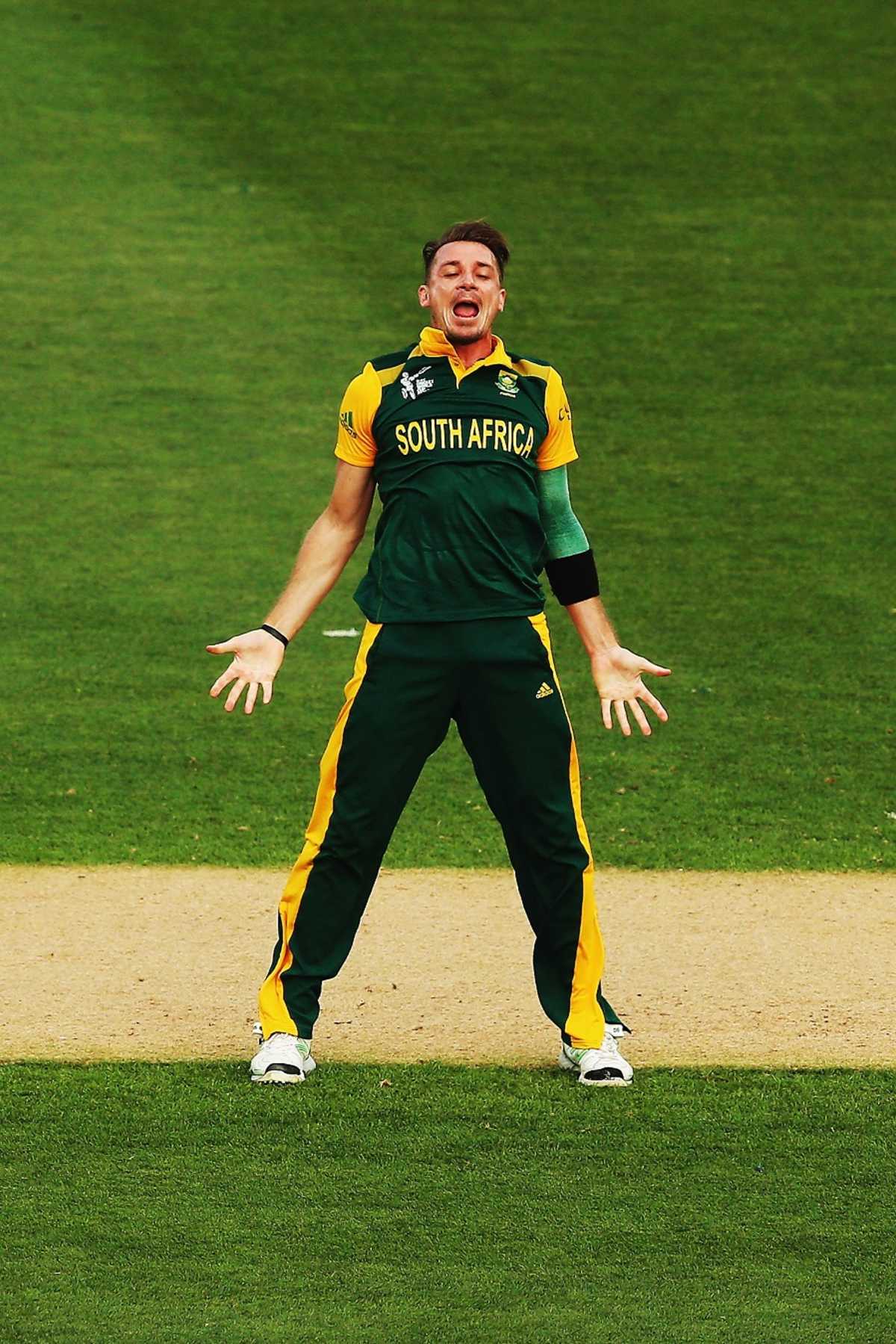 Happy birthday Dale Steyn ...my favourite bowler.. 