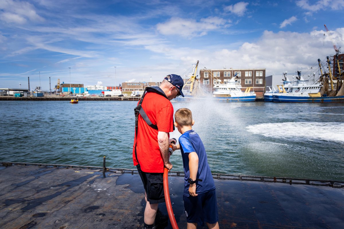 Recordaantal van 30.000 bezoekers op Havenfestival IJmuiden. Schepen en lokale bands de smaakmakers dlvr.it/SSvGT2