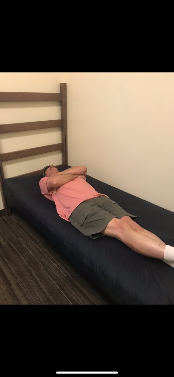 gokeyatl's tweet photo. spot the difference—(actual photo of my father on the right) https://t.co/h4G7tBWvTv