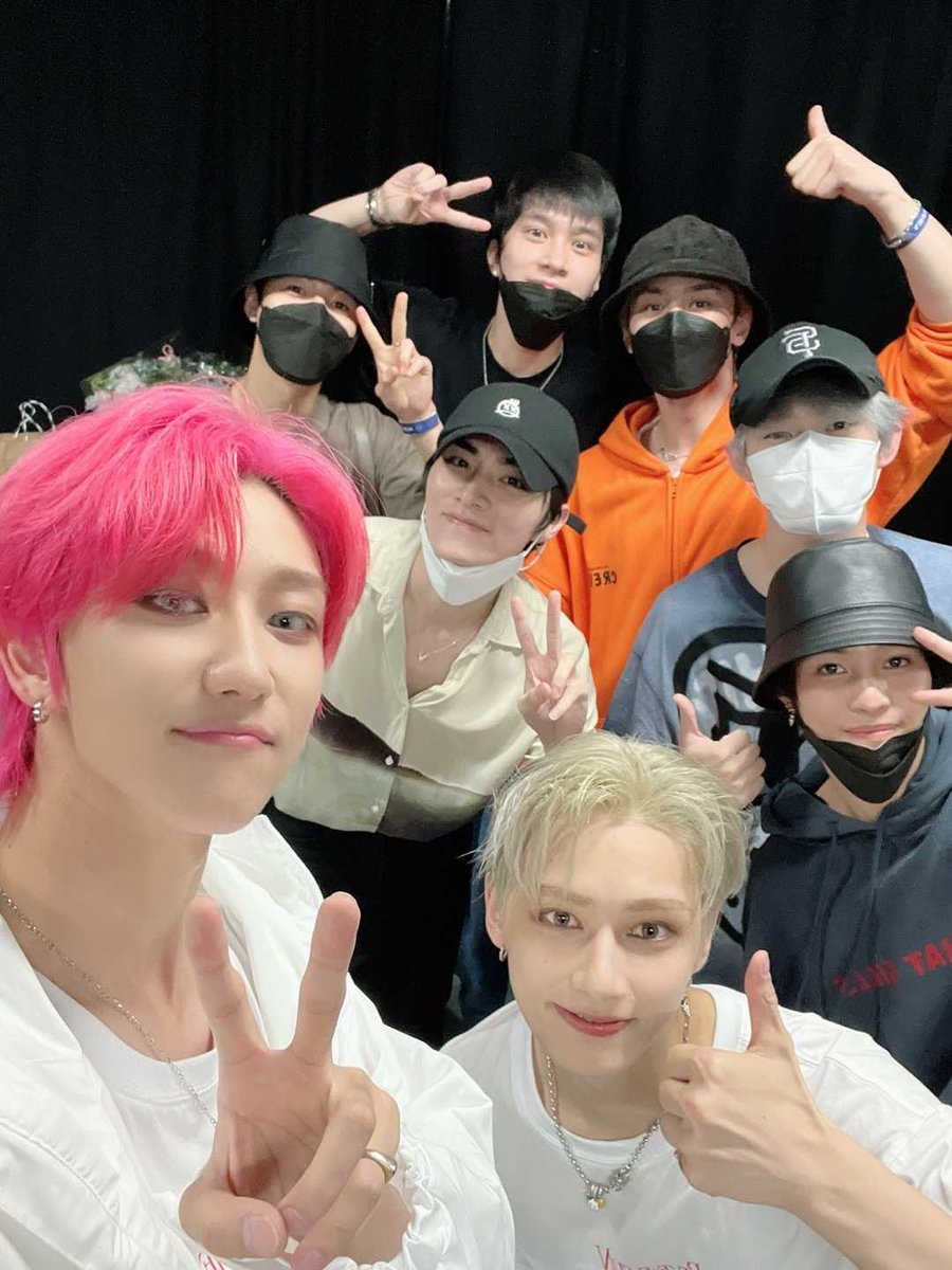 svt_eight_'s tweet photo. 一新同じ事務所やったっけ？ってなったw沸きまくり💕 https://t.co/tOovSdx9Er