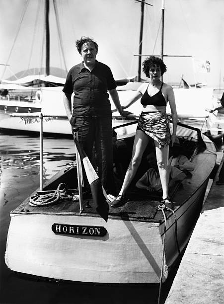 Noirchick1's tweet photo. Charles Laughton and Elsa Lanchester on holiday. 1939 https://t.co/xhrHQhficO