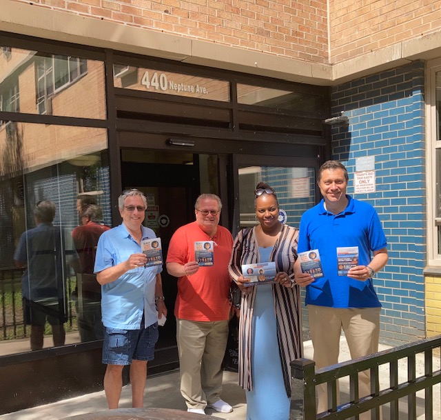 AriKagan48's tweet photo. TY, former CM Michael Nelson, for campaigning with 46th AD Assembly candidate, DL @DlJordan4 &amp; DL @MSilverman718 in Trump Village! People were friendly &amp; very welcoming. They appreciate candidates who campaign door-to-door &amp; answer direct questions from their constituents. https://t.co/slIivlhgxJ