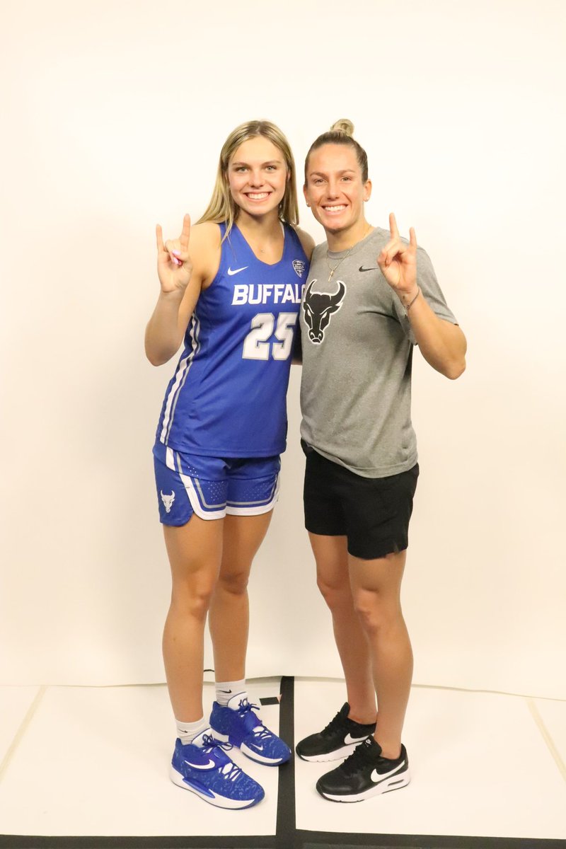 Honoured to go on my first unofficial visit to the University at Buffalo! <a href="/UBwomenshoops/">Buffalo Women's Basketball</a> <a href="/beckyburke11/">Becky Burke</a> #GoBulls!