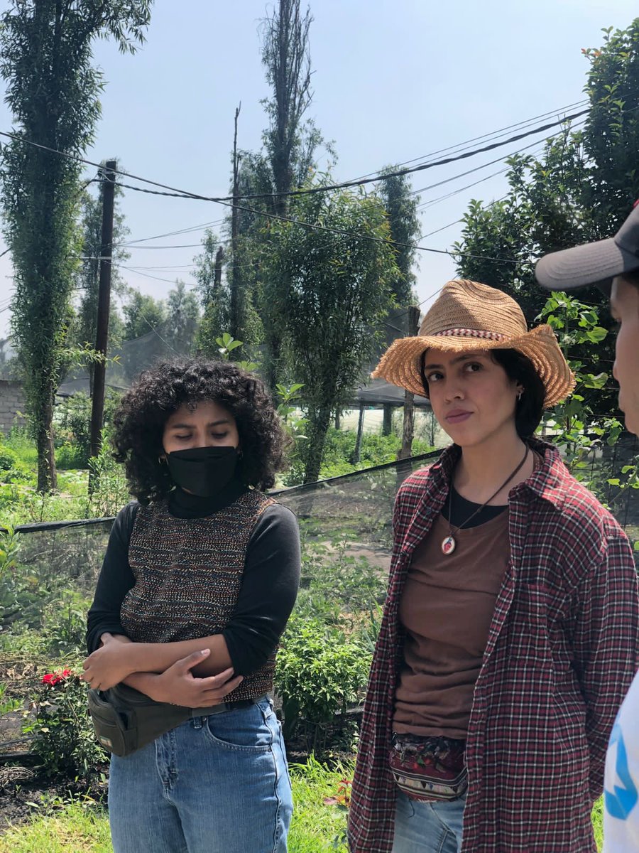 eugenia_ia1's tweet photo. Hoy socializamos ecosaberes x #ProyectoNopalera con el taller de #poposta a las familias del barrio de La Conchita, Xochimilco y Jardínes de San Juan, Ajusco.
Gracias a @TECHOmx x la construcción de los sanitarios ecológicos 🚽🍁
¡Contigo todo, sin ti nada, madre #agua!💦💩 https://t.co/8YYpJWVUQ6