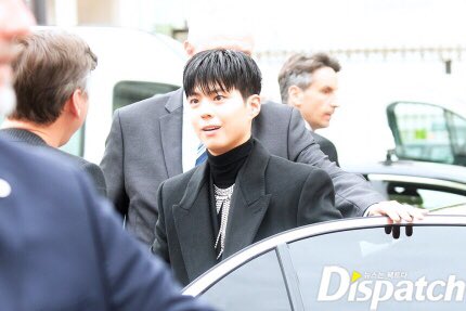 220627

【コラムポート】
"ダビッドの生き返り　
#パク・ボゴム　現実の彫刻像

n.news.naver.com/entertain/arti…

#박보검
#ParkBoGum #朴寶劍 
#CELINE #セリーヌ
#CelineXParkBoGum