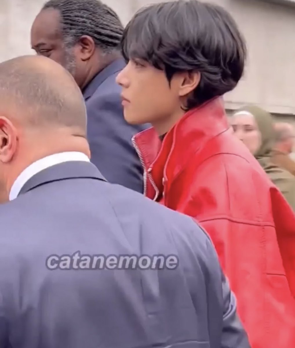 autwngj9's tweet photo. แวะมาโหวด ! ทำงานจ้าา

#LALISA HUMAN CELINE
#LUSAatCelinePFW22
#LISAXCELINE

KIM TAEHYUNG AT CELINE SHOW
TAEHYUNG TAEHYUNG

#TaehyungxCelinePFW  
#TAEHYUNGxCeline 
#TaehyungInParis https://t.co/ui1cxbXQU7