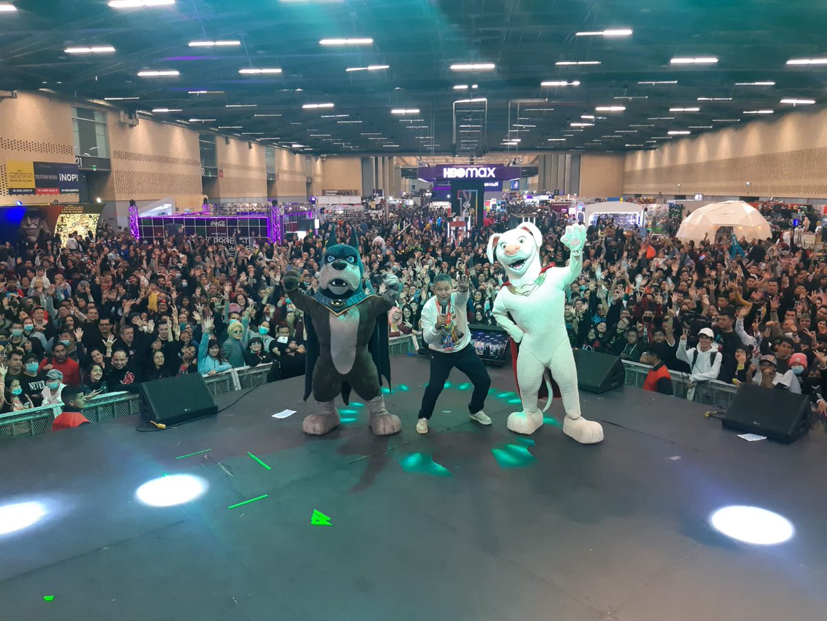 Pikerias's tweet photo. Ya saben porque mi vida es una #Pelicula y hoy desde @ComicConCol #BackToComicCon con #SUPERPETS @HBOMax @DCComics @WbPictures @HBOMaxLa. Host / Labor #PR. https://t.co/1NeehQUnhA