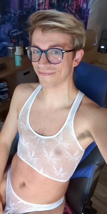 Just went live on https://t.co/Gj3Yn27xI6 cum hang out... And maybe fuck me silly 😏 https://t.co/5zx<a href="/tag/sexy"class="tags"><span>#sexy</span></a><a href="/tag/sex"class="tags"><span>#sex</span></a><a href="/tag/horny"class="tags"><span>#horny</span></a><a href="/tag/shower"class="tags"><span>#shower</span></a><a href="/tag/cock"class="tags"><span>#cock</span></a><a href="/tag/college"class="tags"><span>#college</span></a><a href="/tag/amateurnudes"class="tags"><span>#amateurnudes</span></a>