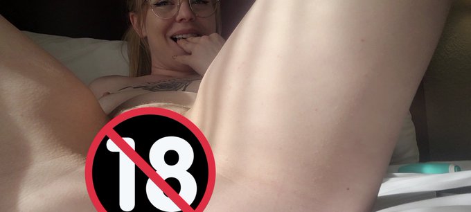 New video releasing tonight dont miss out! 👀 https://t.co/nXNFy6Yglt<a href="/tag/thursdaytease"class="tags"><span>#thursdaytease</span></a><a href="/tag/bdsmlovers"class="tags"><span>#bdsmlovers</span></a>