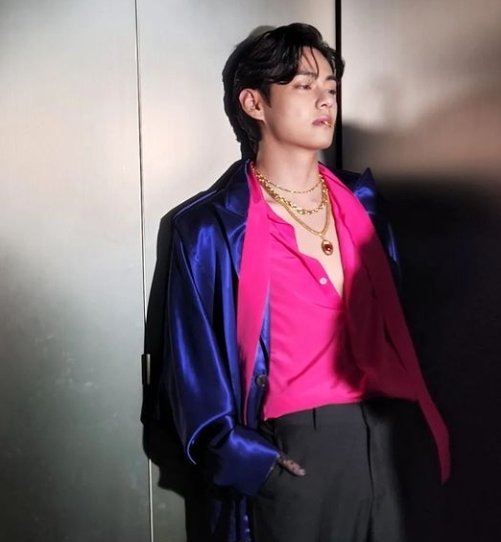 "faz pose aí"                  "é pra
                                       minha mãe"