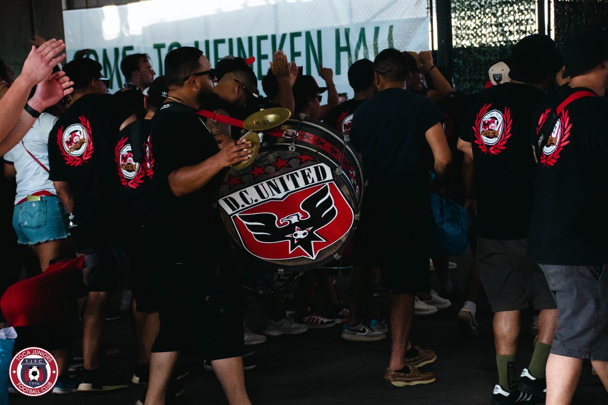 tocajuniorsfc's tweet photo. 📅 Saturday, June 25, 2022
⚽️ D.C. United vs. Nashville FC
#LosDelDistrito #LBDD #LBDD17 #LaBandaDelDistrito #DCU96 #AlFrente @LBDD17 https://t.co/MMltjBf1Az