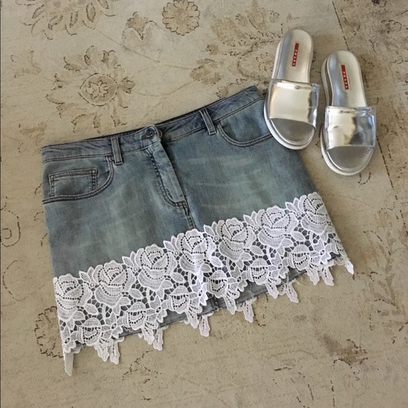 kate_vine_'s tweet photo. So good I had to share! Check out all the items I'm loving on @Poshmarkapp from @Tatyanagoryuno2 #poshmark #fashion #style #shopmycloset #dolcegabbana #iro #stjohn: https://t.co/DE9AO49ivc https://t.co/2C1DkWCkZz