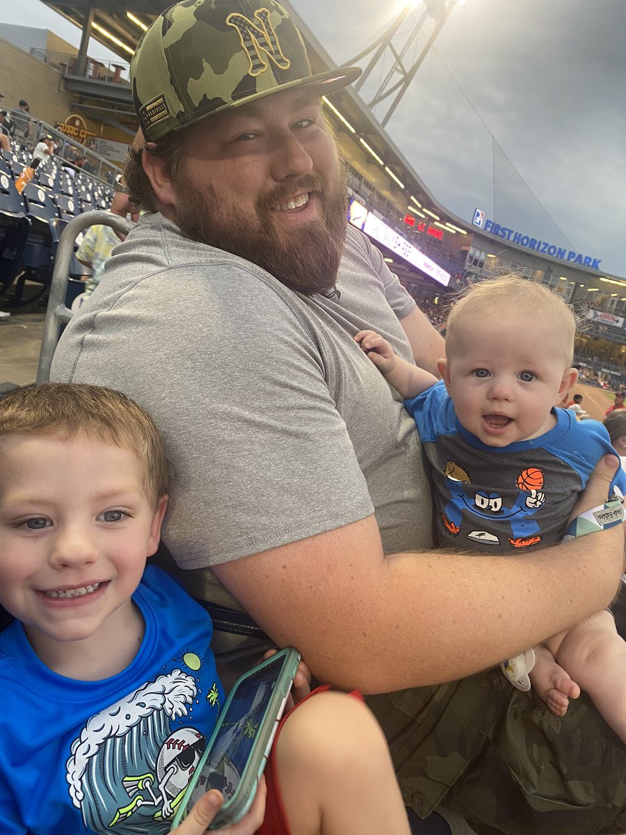 CoachSmith918's tweet photo. What a beautiful night for ⚾️ with the family in a great city/stadium! Check out that video/scoreboard! 😳 #Nashville #soundsbaseball #vacation https://t.co/sIjGQ8yqRT