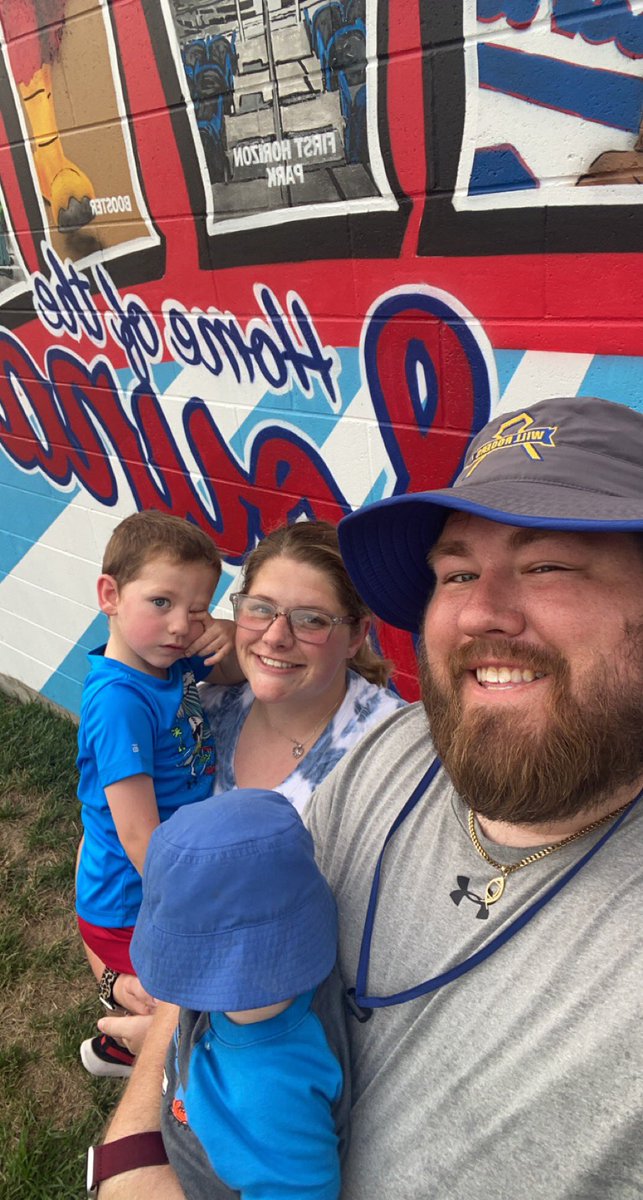 CoachSmith918's tweet photo. What a beautiful night for ⚾️ with the family in a great city/stadium! Check out that video/scoreboard! 😳 #Nashville #soundsbaseball #vacation https://t.co/sIjGQ8yqRT
