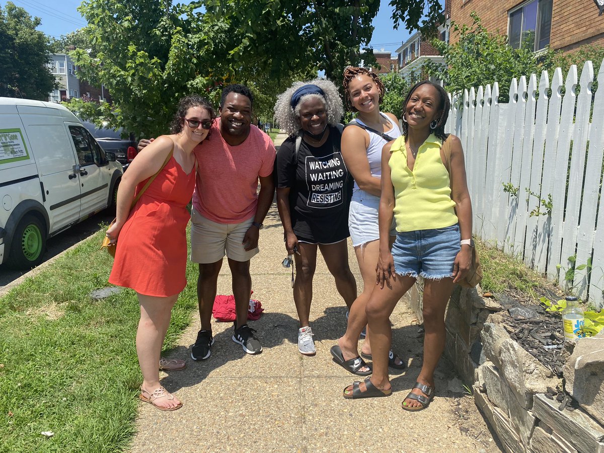 DavidIfill2's tweet photo. So great to work with such great educators and people that are passionate about teaching and building a strong union and community 😎 @WTUTeacher @2022Unity @DC_CORE https://t.co/pK3uiJlitE