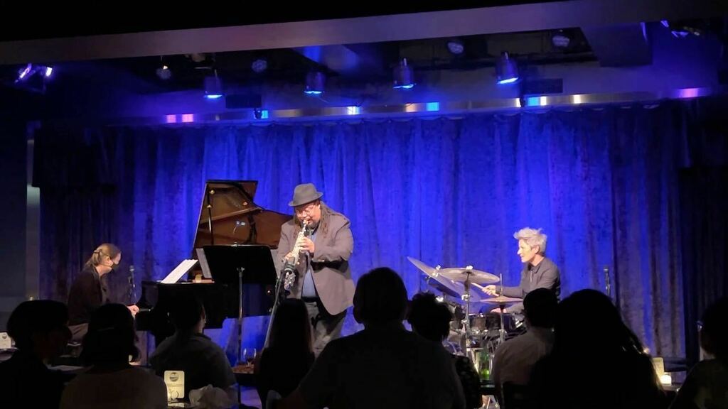 Marc Urselli (@marcurselli) on Twitter photo Congrats to the wonderful duo of jazzers #CarmenStaaf <a href="/carmenstaaf/">Carmen Staaf</a> (piano) and #AllisonMiller <a href="/alliboomboom/">Allison Miller</a> (drums) on the release of their album “Nearness”, which I had the honor of recording and mixing!
Tonight (and the last 3 nights) they’ve been celebrating the record’s… Congrats to the wonderful duo of jazzers #CarmenStaaf <a href="/carmenstaaf/">Carmen Staaf</a> (piano) and #AllisonMiller <a href="/alliboomboom/">Allison Miller</a> (drums) on the release of their album “Nearness”, which I had the honor of recording and mixing!
Tonight (and the last 3 nights) they’ve been celebrating the record’s…