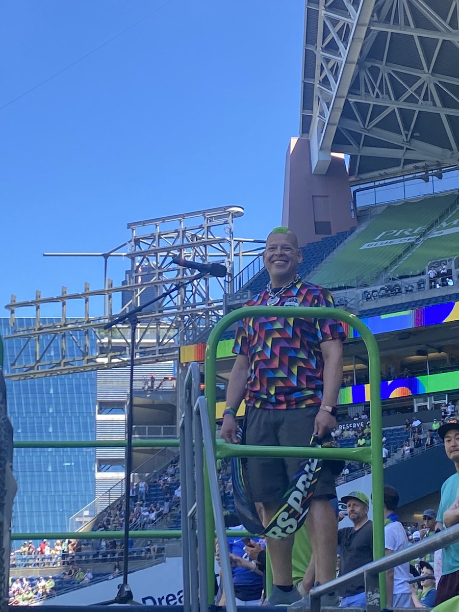 Getting to lead the SCAVES UP SEATTLE at the Pride match on Saturday.   Awesome day.