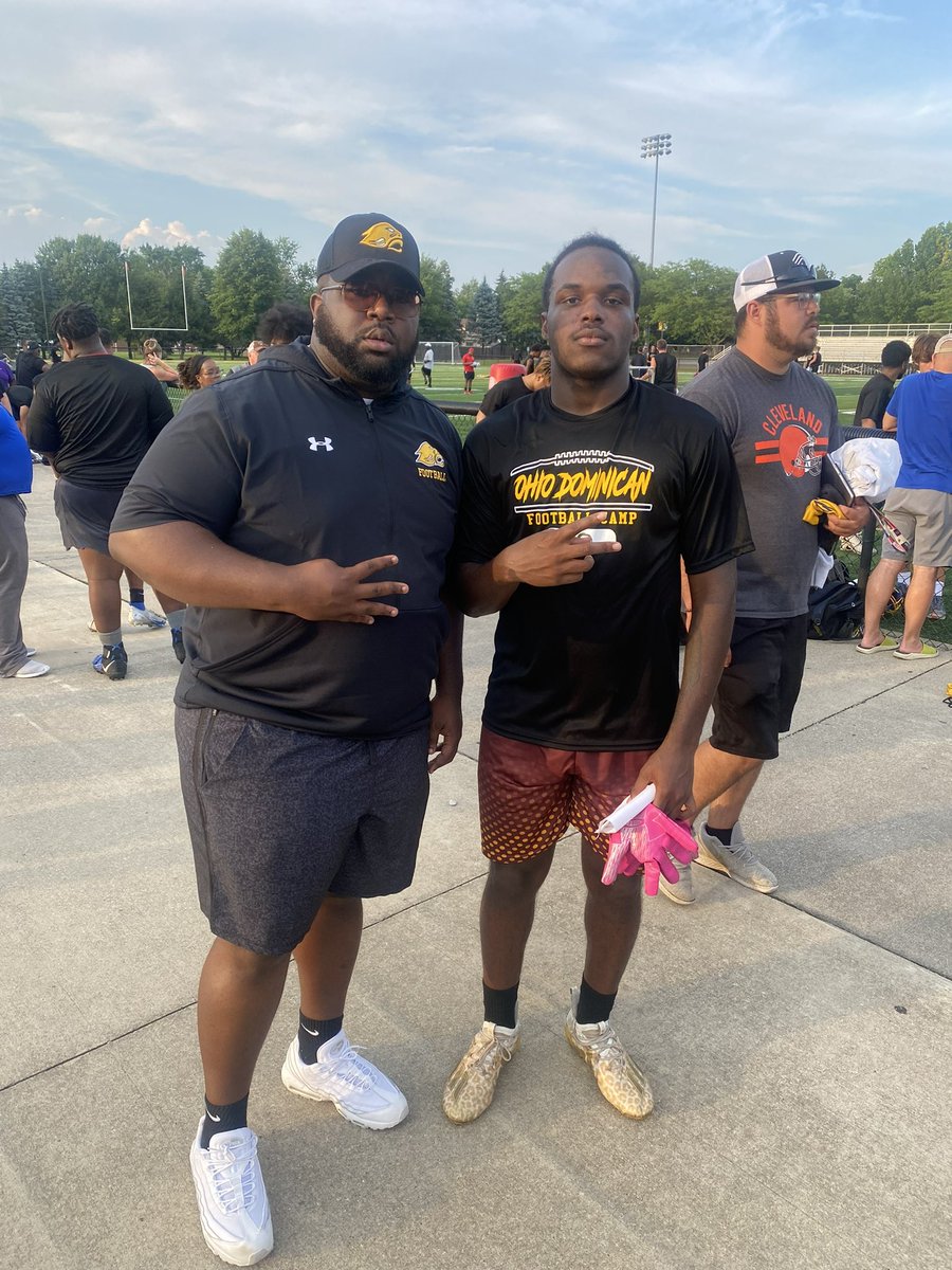 RoDawg🌟🌟🌟 (@hoodierome1) on Twitter photo Great day today at Ohio Dominican! Great work coach came to see me strap up 🔒 <a href="/CoachSmith_010/">Darian Smith</a> Great day today at Ohio Dominican! Great work coach came to see me strap up 🔒 <a href="/CoachSmith_010/">Darian Smith</a>