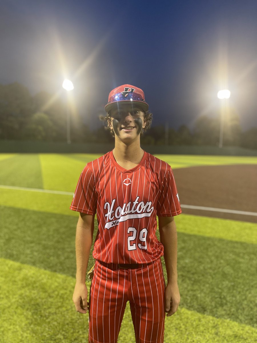 FiveToolTexas's tweet photo. #HoustonSS F: @Houston_Heat 2025 Red 9, 2025 Team Houston Blue 0
PoG: Jacob DeLeon 2-4, 2B, 3B, 3 RBI, R
Hitter: @Barth2Barth 2-2, 2B, 2 RBI, 2R https://t.co/LczJwhzaPL