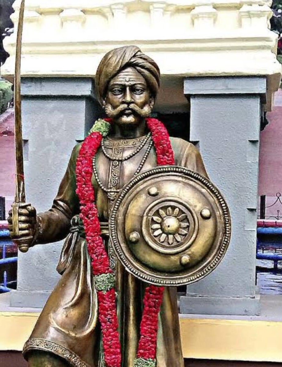 Darshansmbjp's tweet photo. ಅಂತರರಾಷ್ಟ್ರೀಯ ವಾಣಿಜ್ಯ ತಾಣಗಳಲ್ಲೊಂದಾದ, ದೇಶದ ಕೋಟ್ಯಂತರ ಜನರಿಗೆ ಆಶ್ರಯ ನೀಡಿರುವ ನಮ್ಮ ಬೆಂಗಳೂರು ನಗರ ನಿರ್ಮಾತೃ ನಾಡಪ್ರಭು ಶ್ರೀ ಕೆಂಪೇಗೌಡರ ಜಯಂತಿಯ ಹಾರ್ದಿಕ ಶುಭಾಶಯಗಳು. 

#KempegowdaJayanti https://t.co/QBXMBGH6Fm