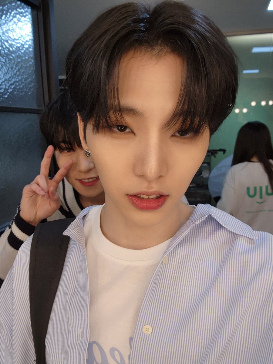 onsjoff's tweet photo. forehead forehead forehead forehead forehead https://t.co/dKApO3KZlA